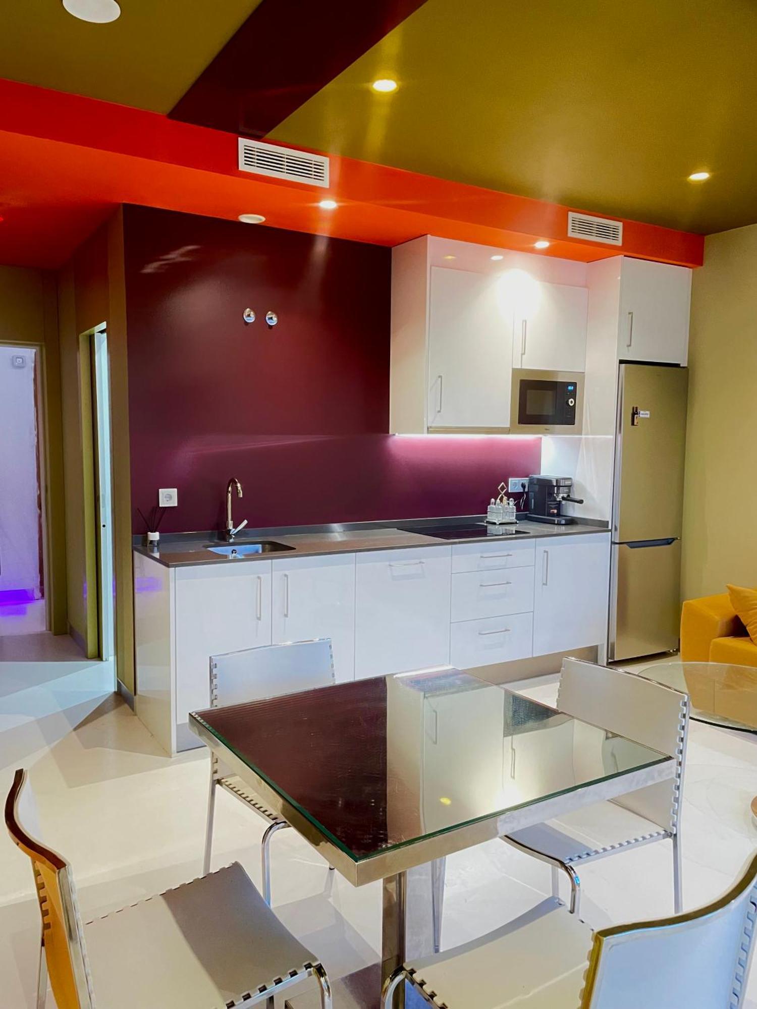 Lahola Glam Suites Torremolinos Ngoại thất bức ảnh