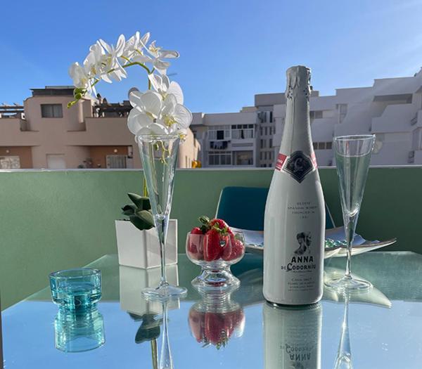 Lahola Glam Suites Torremolinos Ngoại thất bức ảnh