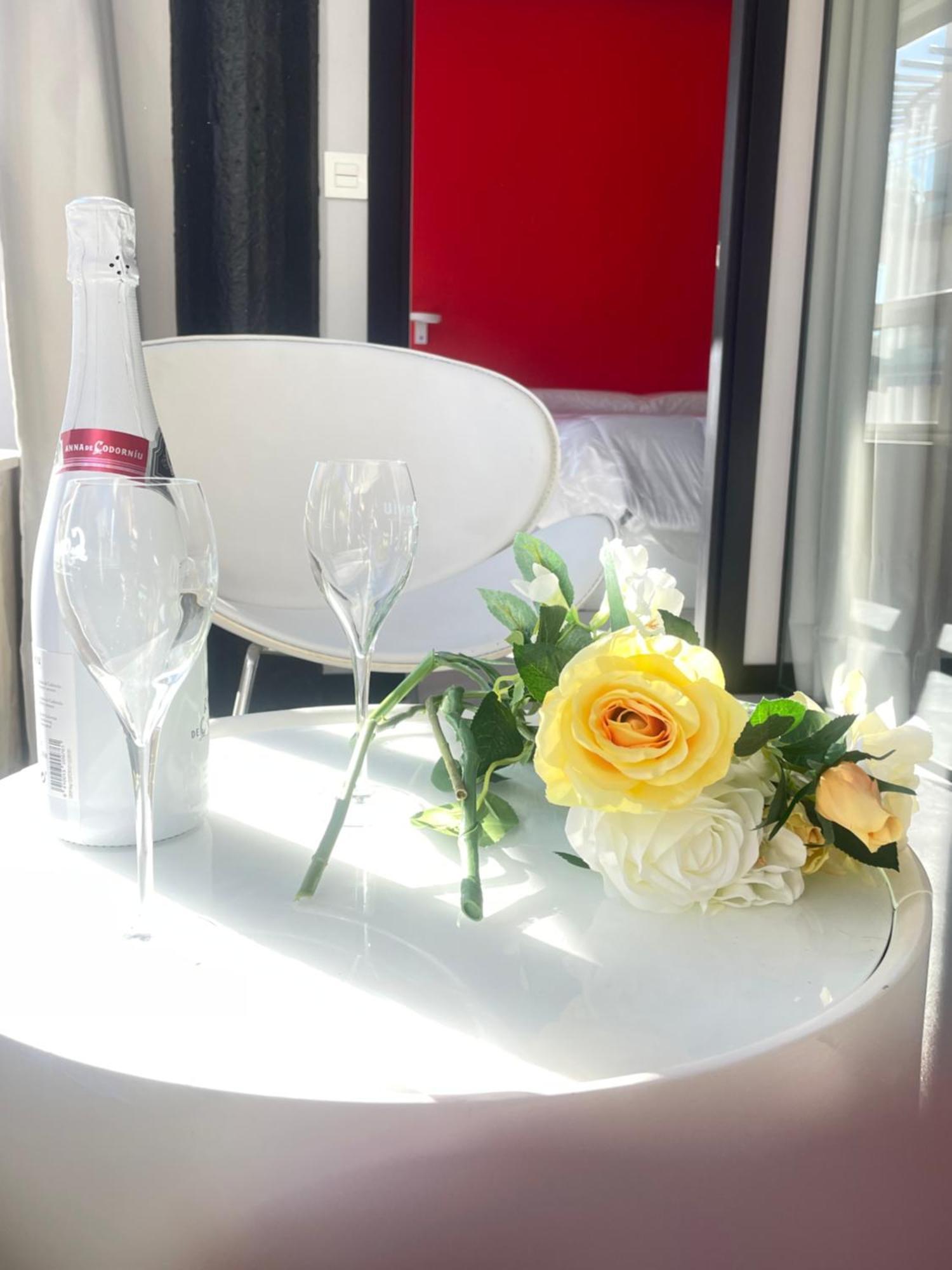 Lahola Glam Suites Torremolinos Ngoại thất bức ảnh